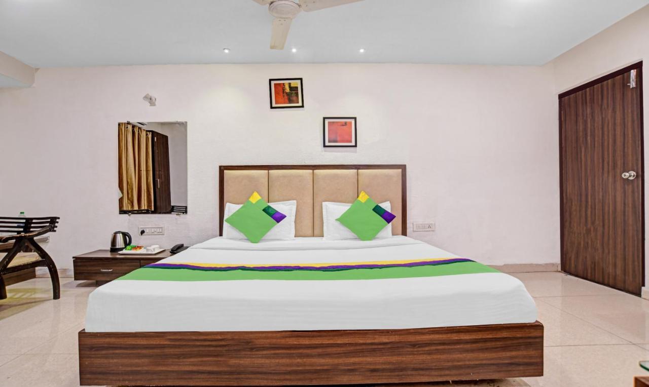 Hotel Treebo Trend Royal Galaxy Park Indore Exterior foto