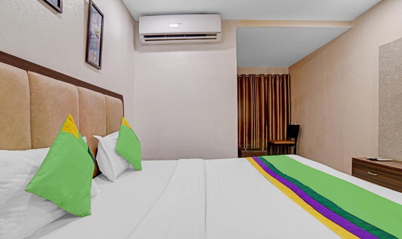 Hotel Treebo Trend Royal Galaxy Park Indore Exterior foto